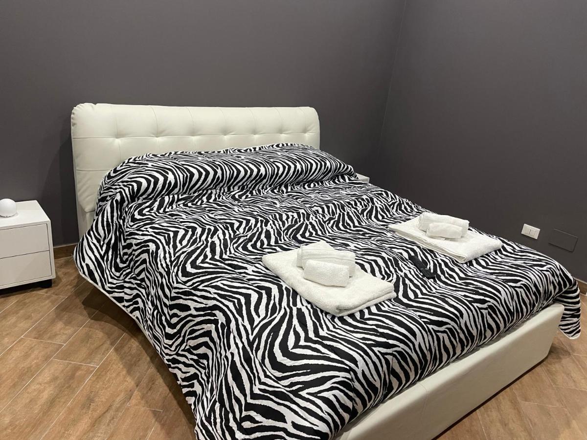 B&B Miramare Suite Borgo Taranto Exteriör bild