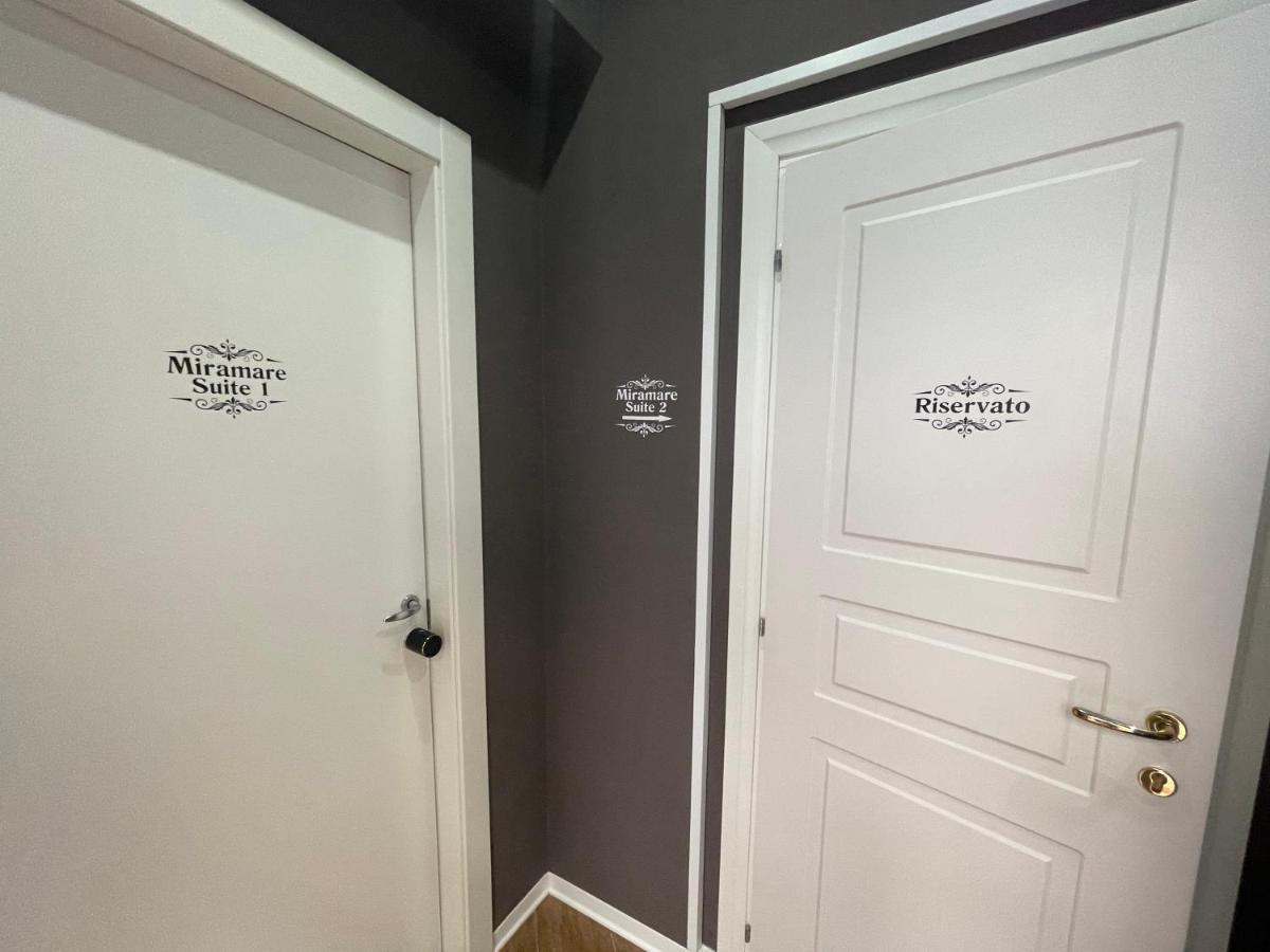 B&B Miramare Suite Borgo Taranto Exteriör bild